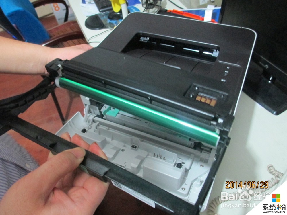 用三星笔记本和三星scx3400打印电脑显示没有墨粉但是
