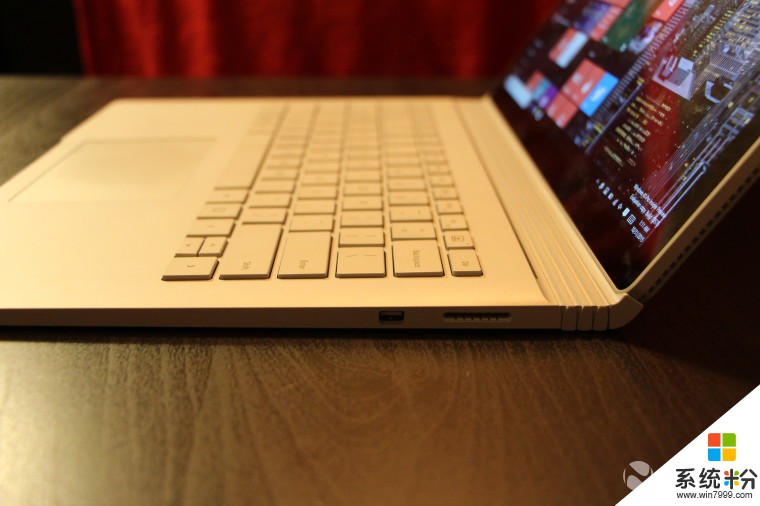 Surface Book：微软第一款Win10笔记本来至用户的第一印象(3)