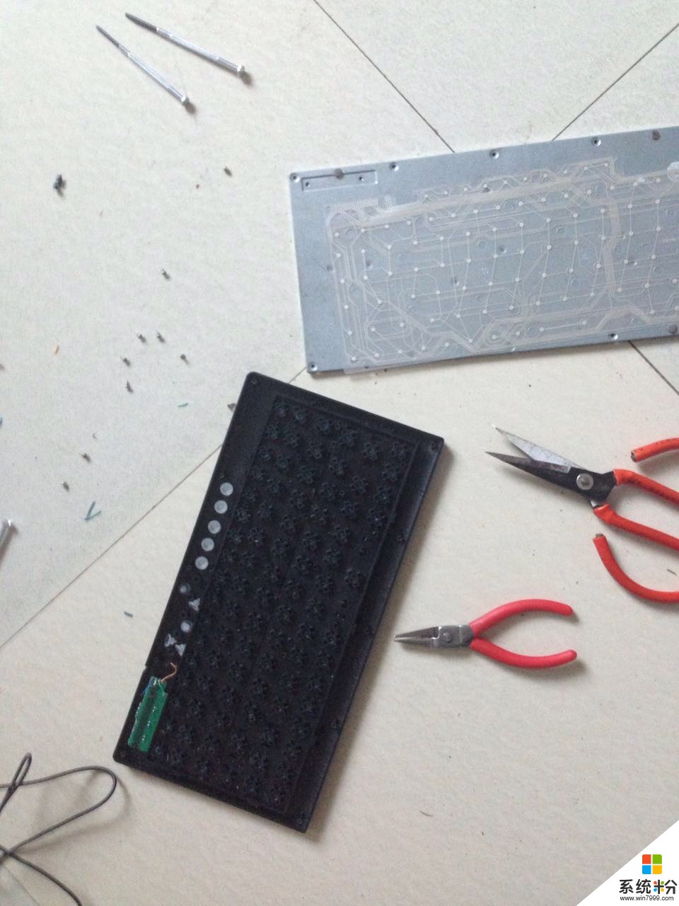 键盘线断了如何修理 键盘线断了修理的方法有哪些