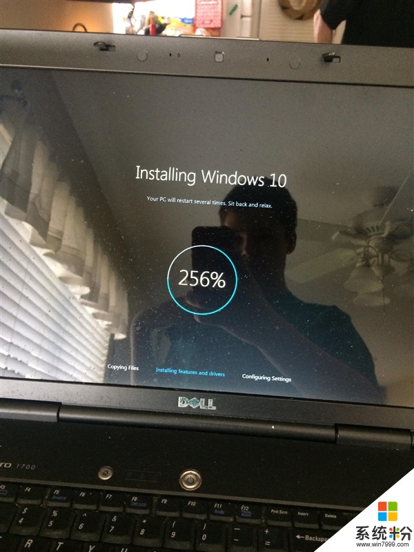 崩溃！您的Windows 10已安装256％……(2)