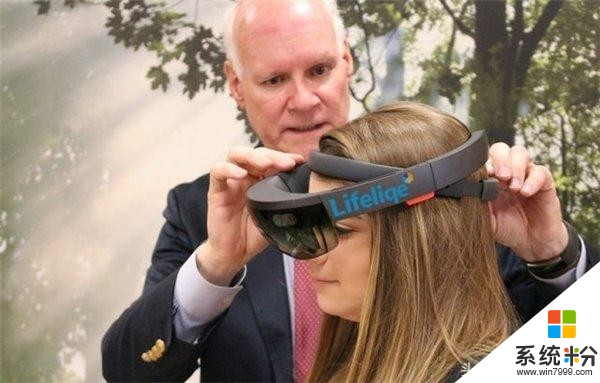 微软神器HoloLens进校园或将引领教学新方式(1)