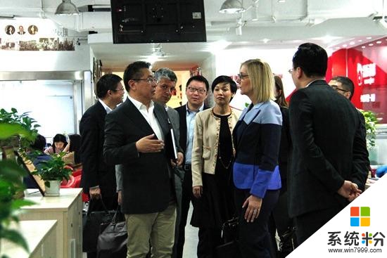 微软全球副总裁Gayle女士来访澳际教育(1)