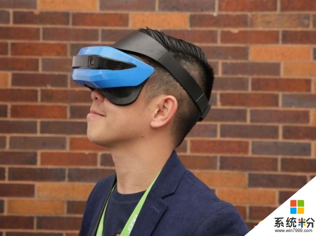 微软联手宏碁：首个Win10专用VR设备原型机曝光！