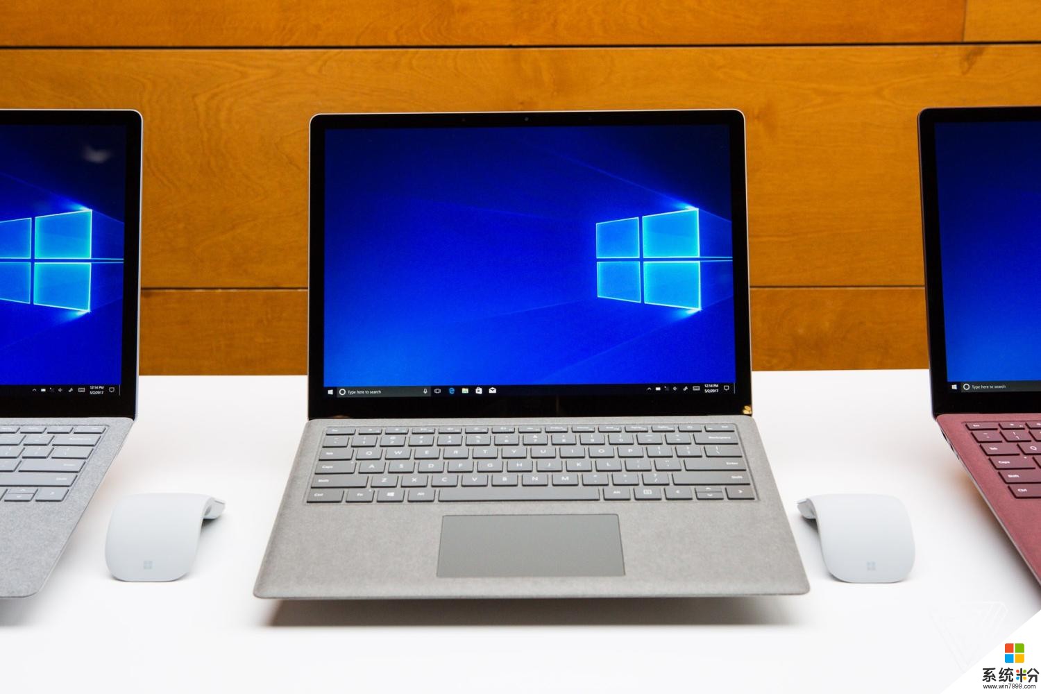 微软发布新Surface Laptop, 比起苹果MacBook怎么样?(1)