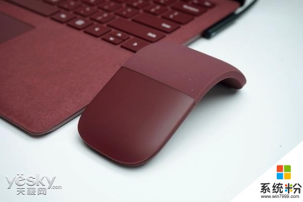 微软Surface Arc超轻薄鼠标6月发售 550元(1)