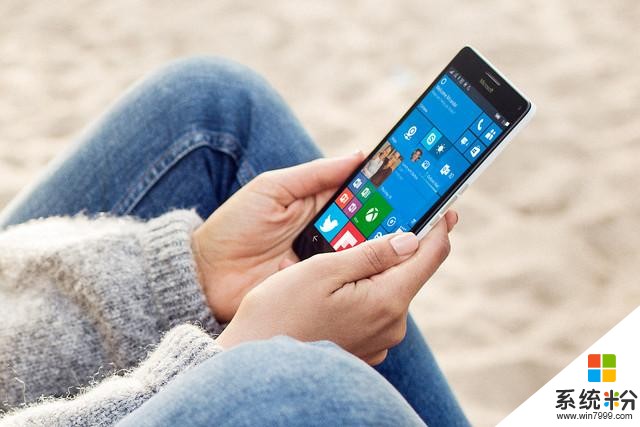 软粉期待吧 微软CEO: 未来将推出不像手机的新手机!(2)