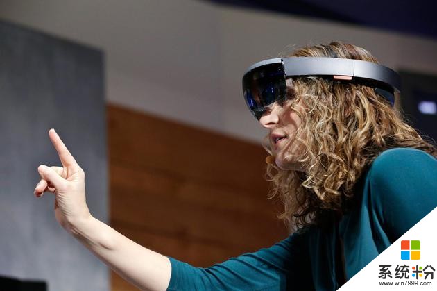 Build大会：微软新款Surface硬件，Netflix推出HoloLens应用(2)