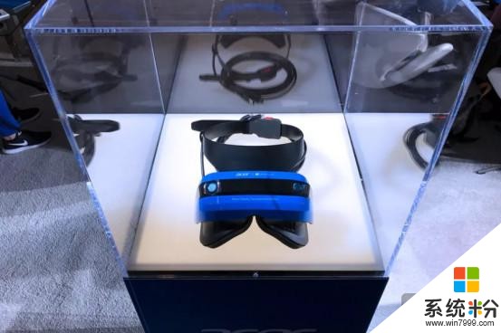 微软混合现实头盔上手体验, 还是有点像VR(1)