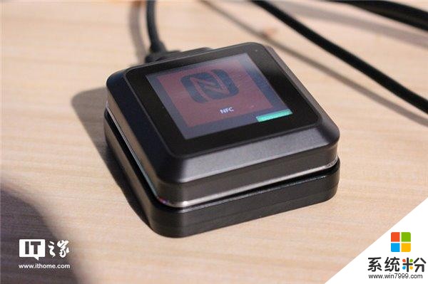 搭载“Metro UI”：TrekStor Win10 IoT Core智能手表上手图赏(5)