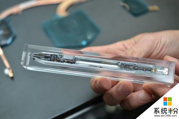 微软称其新款Surface Pen是反应最快的触控笔(1)