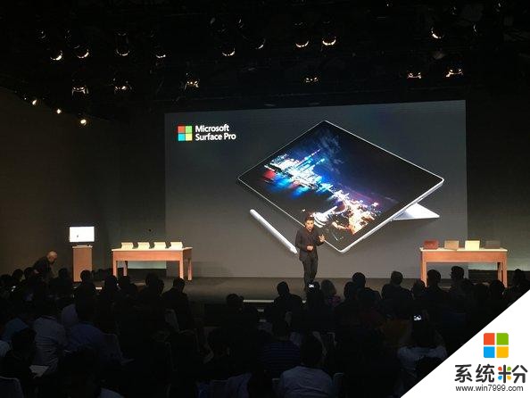 全新Surface Pro为何不直接叫“5”？微软高管这么说(1)