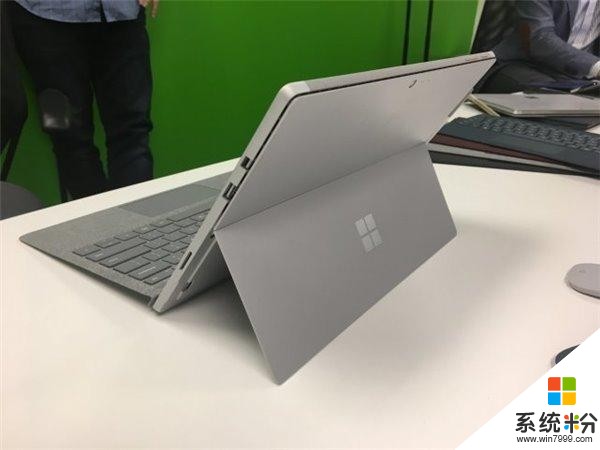 为何不叫“5”？微软高管解读全新Surface Pro背后的故事(2)