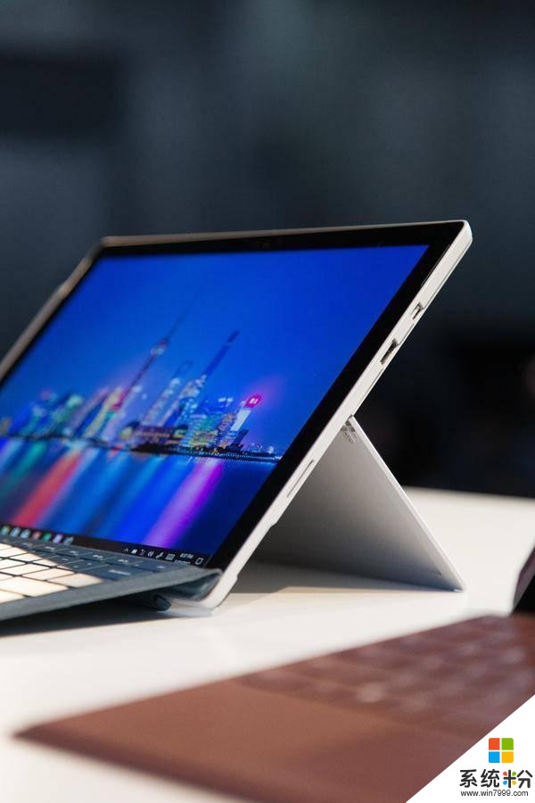 玩的就是創作！微軟發三台 Surface，更有全新 Surface Pro(5)