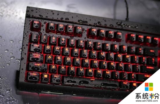 海盗船发布机械键盘K68：樱桃MX红轴+IP32防水(2)