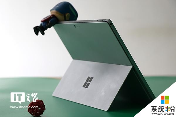 微軟全新Surface Pro（2017）開箱圖賞：變，內涵大於外表(28)