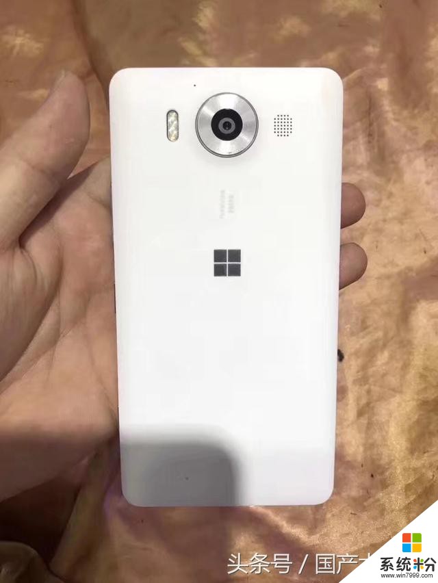 买到展示机，799元微软lumia950手机开箱(2)