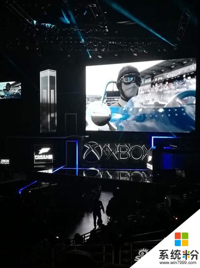 微软推出强大主机 Xbox One X(6)
