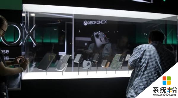 秀肌肉？微软E3展会晒Xbox One X内部零件(1)