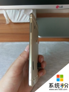被砍旗舰现身 微软Lumia 960标价9999元(5)