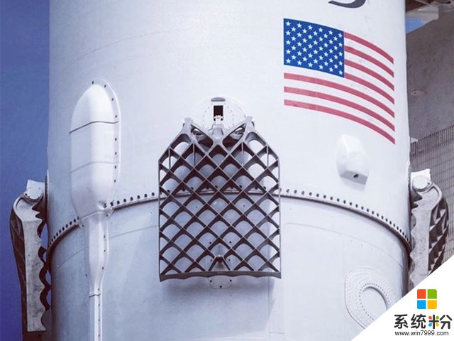 SpaceX實現兩次火箭回收：著陸有驚無險(1)