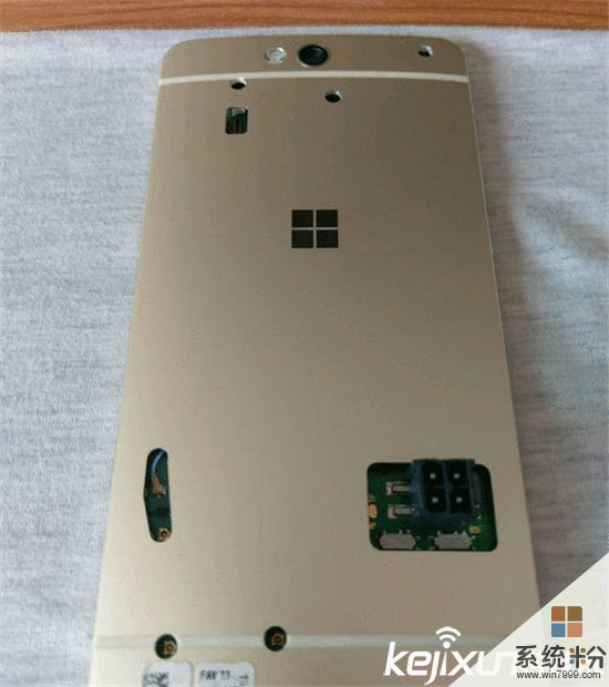微软Lumia960工程机现身闲鱼: 价格吸睛