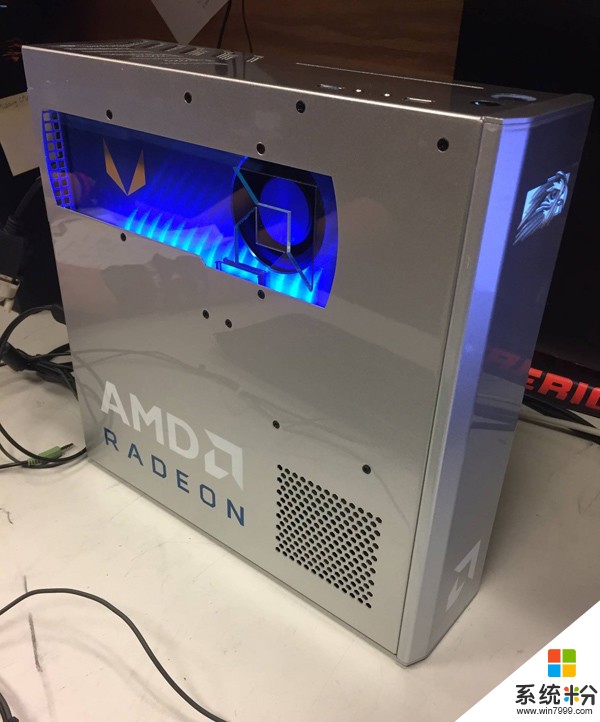 全球第一台！AMD Vega全新旗舰卡竟塞进迷你机(2)