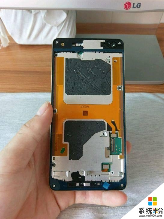 叫价 9999 元，疑似微软 Lumia 960 工程机曝光(11)