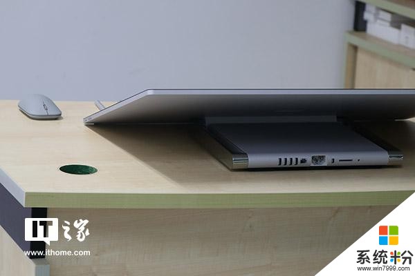 微软Surface Studio一体机开箱图赏：就连大哥也是如此的优雅(19)