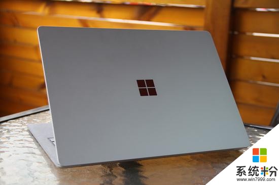 极简设计风格 微软Surface Laptop轻薄本评测
