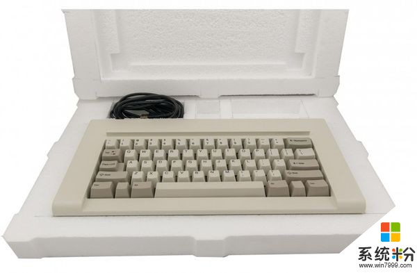 IBM经典Model F机械键盘复刻版上线 起售价325美元(4)