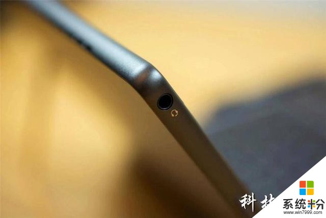 惠普新款Spectre x2相比Surface Pro性價比高太多，附送鍵盤和手寫筆(6)