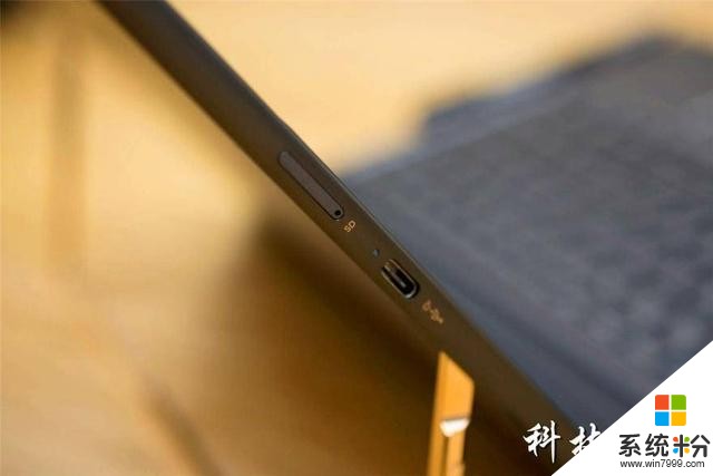 惠普新款Spectre x2相比Surface Pro性价比高太多，附送键盘和手写笔(7)