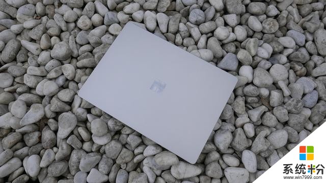 微软官方笔记本“示例”：评测Surface Laptop