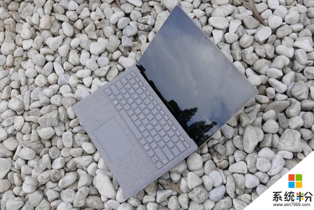 微软官方笔记本“示例”：评测Surface Laptop(10)