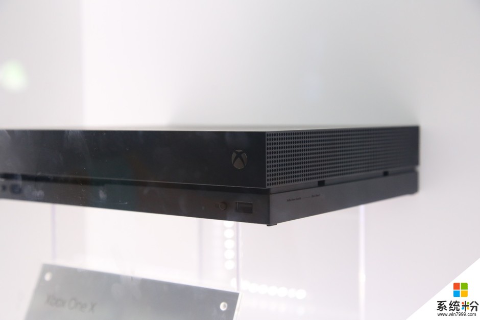 微软Xbox One X"天蝎座"游戏主机首秀(11)