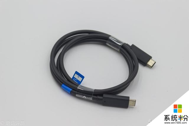 黑、粗却不硬——微软USB3.1 Gen2 Type-C线 开箱评测(4)