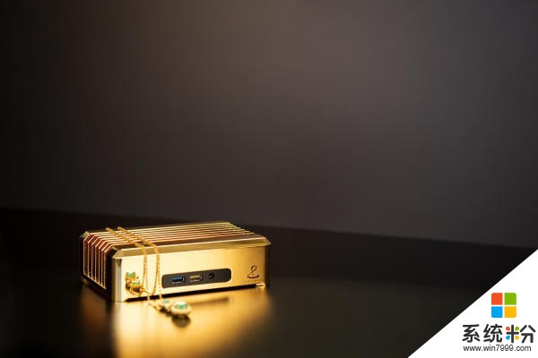 瑞士推出迪拜土豪专用电脑：售价670万 纯黄金机箱