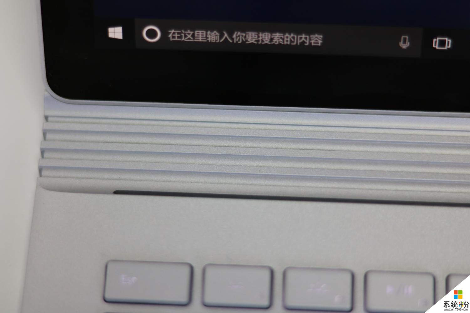 多图杀猫, 可拆卸设计的移动工作站——微软surface book精美图鉴(15)