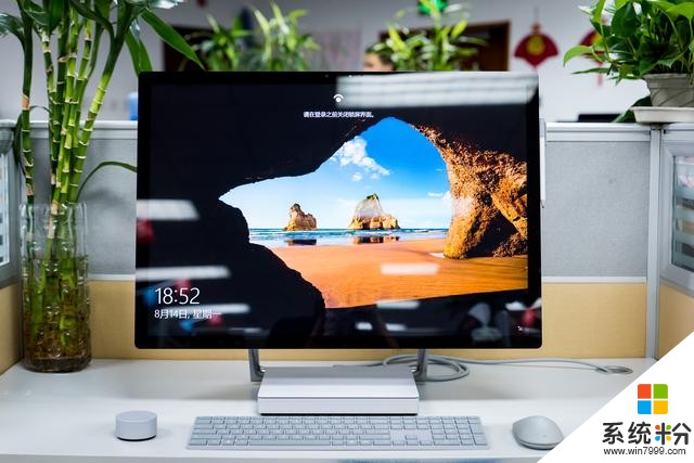 屏幕能吊打苹果iMac？微软Surface Studio评测