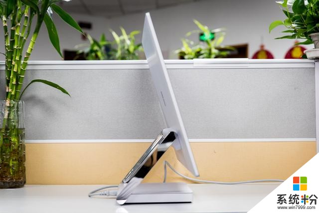 屏幕能吊打苹果iMac？微软Surface Studio评测(10)