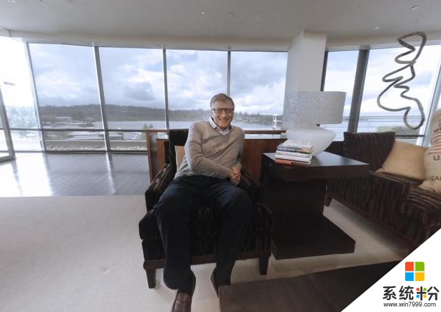 蝉联20年首富的比尔·盖茨首次公开书房全景，堪比“黄金屋”！(3)