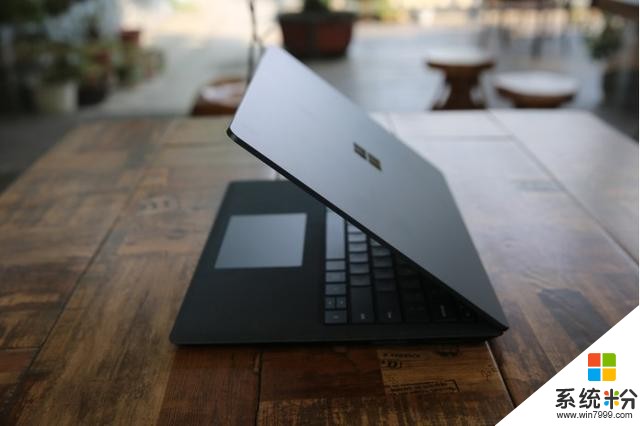 Surface Laptop测评：微软真正第一款笔记本(6)