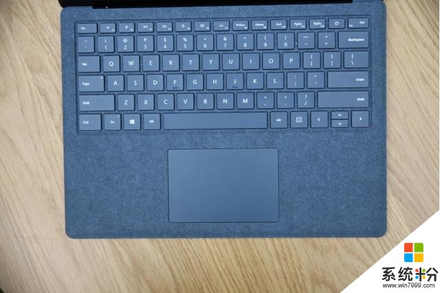 Surface Laptop测评：微软真正第一款笔记本(10)
