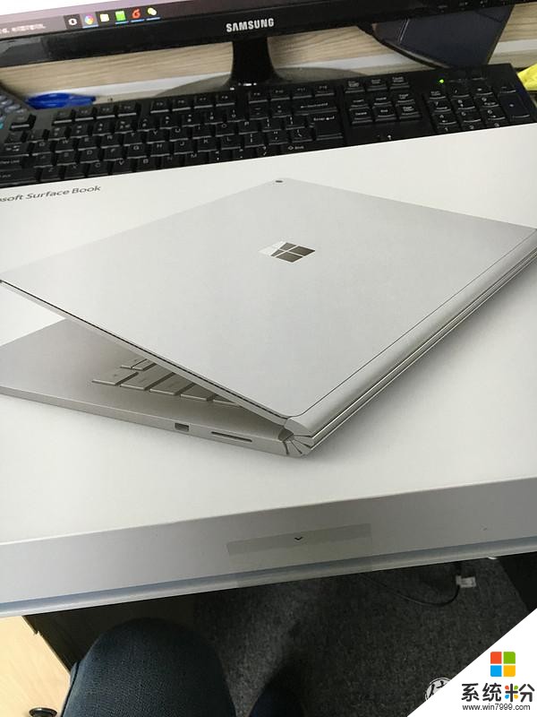 微軟真的隻是微微軟嗎？Microsoft 微軟 Surface Book 筆記本電腦 開箱(1)