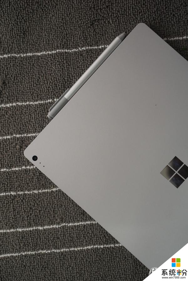 微軟真的隻是微微軟嗎？Microsoft 微軟 Surface Book 筆記本電腦 開箱(14)