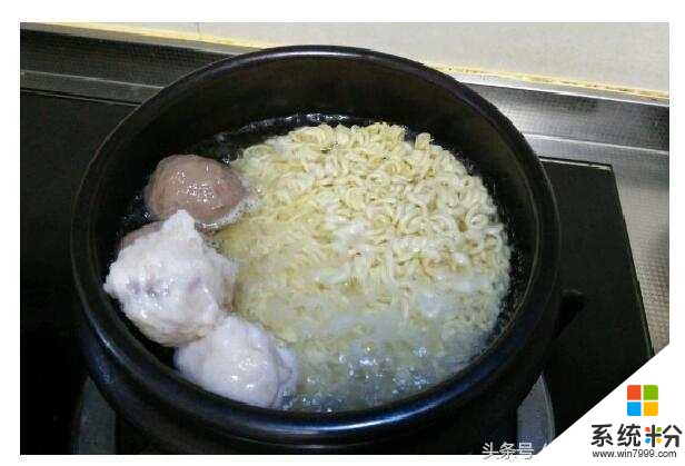 火锅丸子煮的泡面，真的很好吃，保证你连汤都不剩！(5)