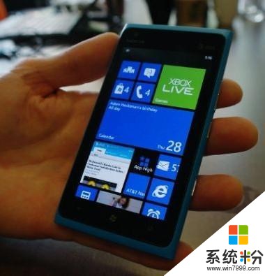 高通835版Windows 10设备即将上市, 但成不了微软的救命草(1)
