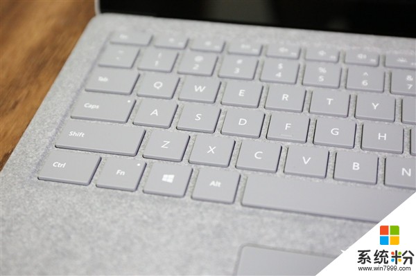 微软Surface Laptop开箱图赏: 13寸最强轻薄本(12)