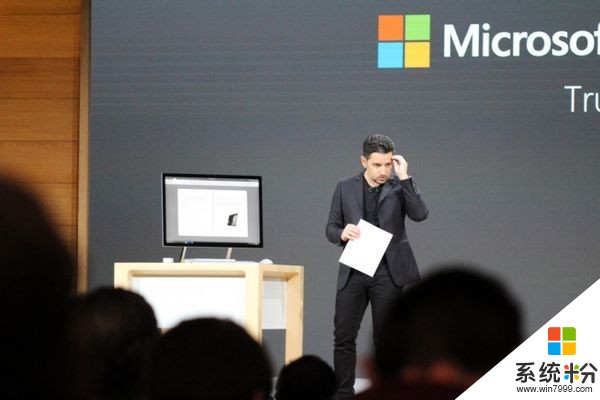 微软高管解释：取消Surface业务是无稽之谈(1)