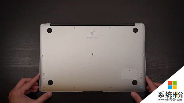 填补MacBook Air空缺：驰为14.1英寸LapBook Air开箱(4)